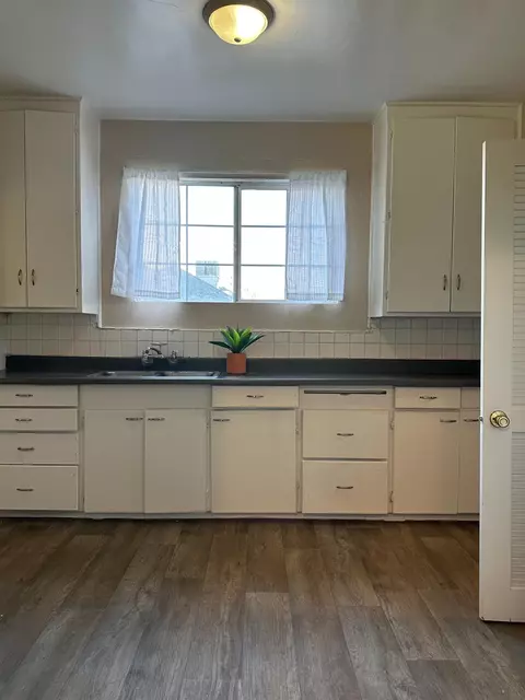 2139 E Sonora St, Stockton, CA 95205 photo 8
