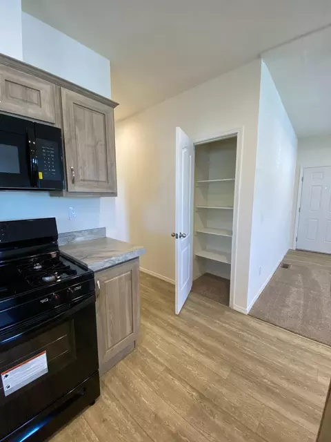 11037 Erickson Way #9, Redding, CA 96001 photo 11