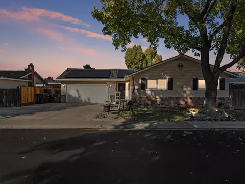2417 Tallent Dr, Modesto, CA 95355 photo 2
