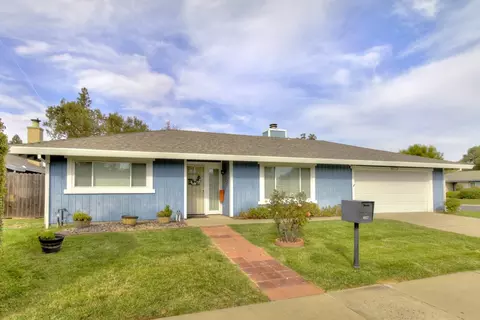 8937 Lismore Dr, Elk Grove, CA 95624