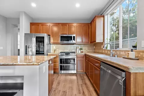 686 Courtyards Loop, Lincoln, CA 95648 photo 5