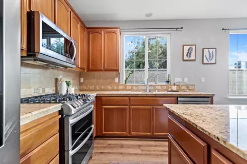 686 Courtyards Loop, Lincoln, CA 95648 photo 4