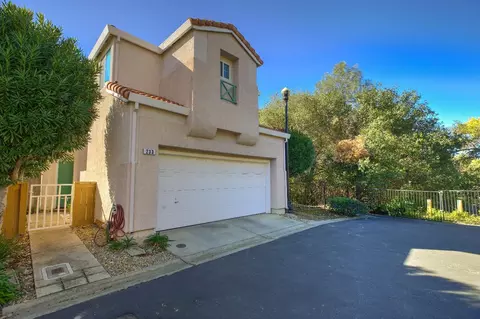 233 Spring Oak Ct, Folsom, CA 95630 photo 2