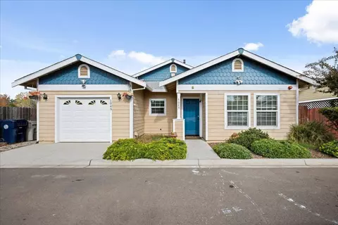 1045 Neal Rd, Sacramento, CA 95838