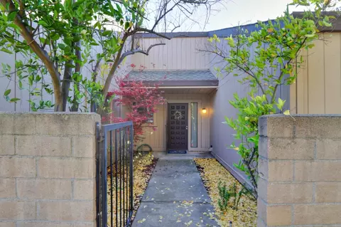4240 Cowell Blvd, Davis, CA 95618 photo 2