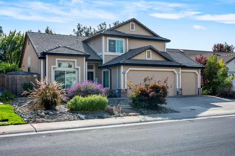 8754 Gladiola Way, Elk Grove, CA 95624