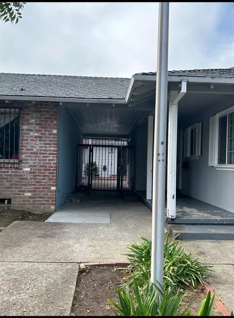 4459 Dorset St, Stockton, CA 95207
