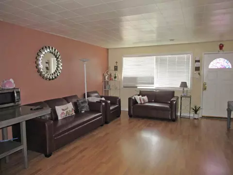 271 E Bianchi Rd, Stockton, CA 95207 photo 4