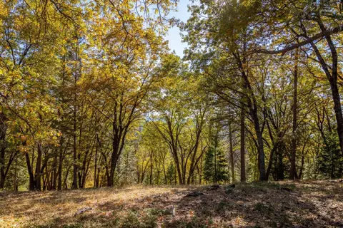 11781 Cement Hill Rd, Nevada City, CA 95959
