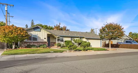 1711 Normandy Ln, Lodi, CA 95242 photo 4