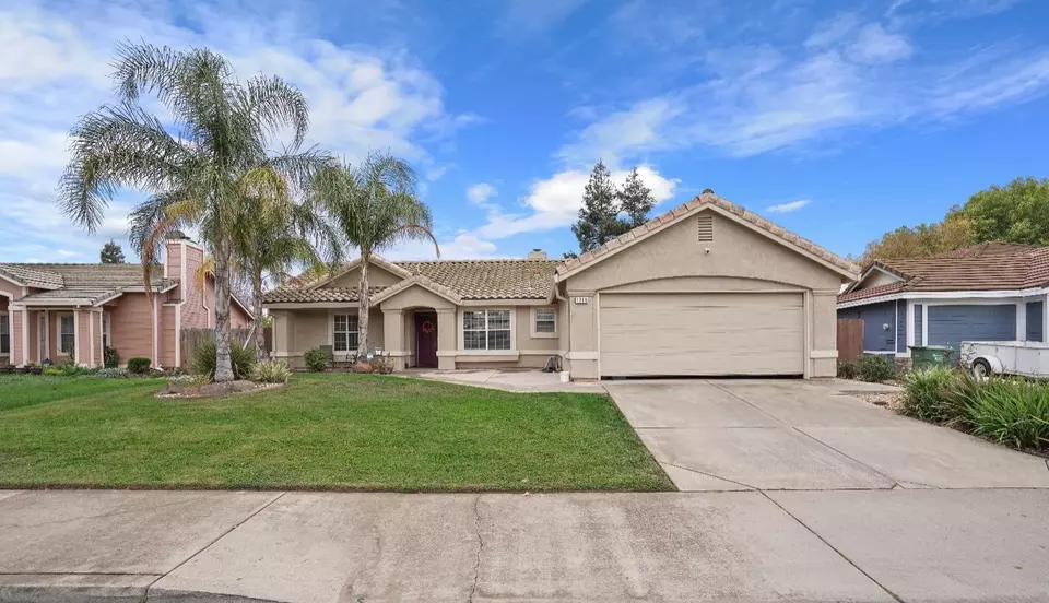 1210 Lake Park Ave, Galt, CA 95632 35 Photos Movoto