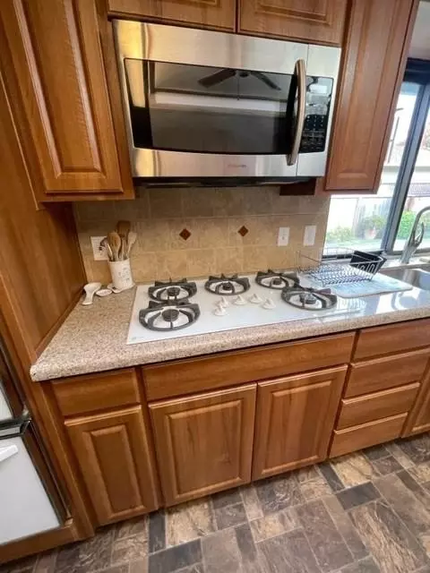 3717 Apple Hill Rd, Modesto, CA 95355 photo 11