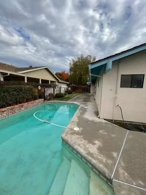 3717 Apple Hill Rd, Modesto, CA 95355 photo 17