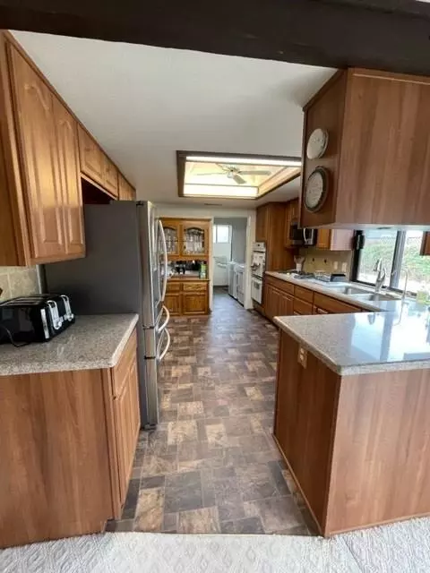 3717 Apple Hill Rd, Modesto, CA 95355 photo 9