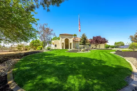 25505 E State Route 26, Linden, CA 95236 photo 2