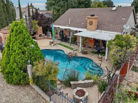 1180 Hawthorne Loop, Roseville, CA 95678