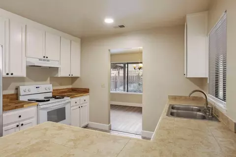 1427 Iris Dr, Lodi, CA 95242 photo 15