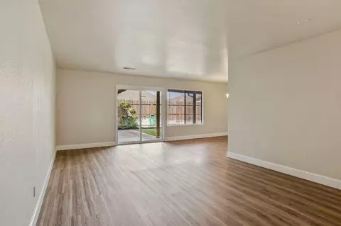 1427 Iris Dr, Lodi, CA 95242 photo 8