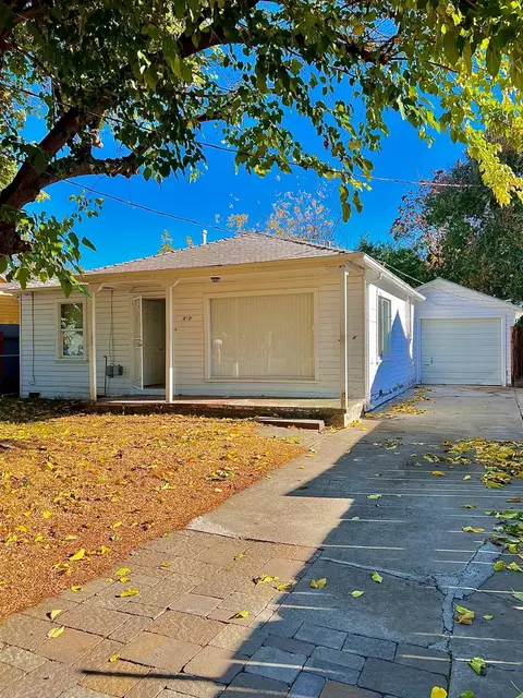 112 S Sinclair Ave, Stockton, CA 95215 photo 2