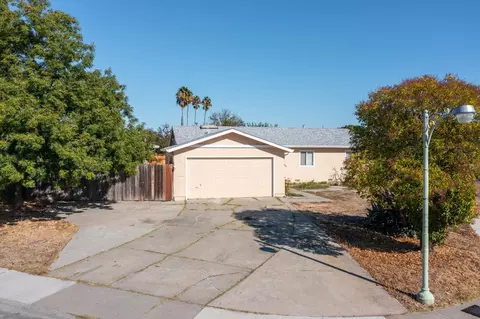 7571 29th St, Sacramento, CA 95822