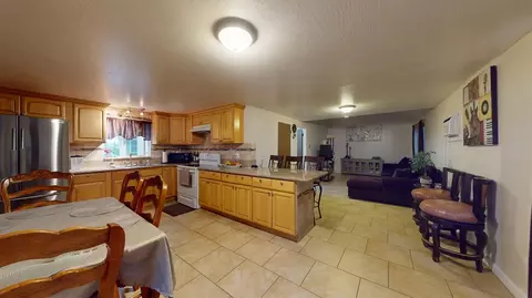 15906 Ash Ave, Patterson, CA 95363 photo 23