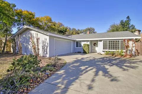 8863 Mohamed Cir, Elk Grove, CA 95624