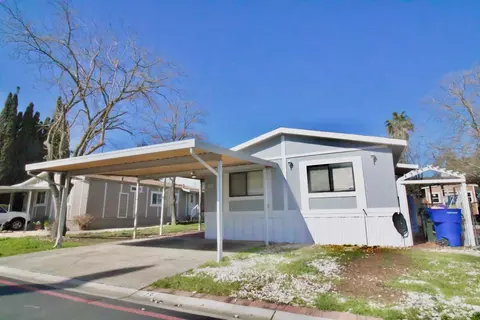 3950 Mack Rd #13, Sacramento, CA 95823