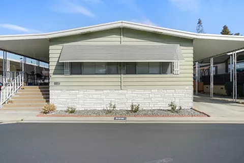 3916 Lahaina Ln, Modesto, CA 95355 photo 2