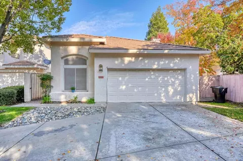 239 Doulton Ct, Roseville, CA 95661