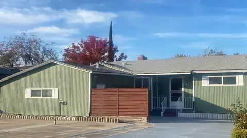 241 W Pearl Ave, Stockton, CA 95207