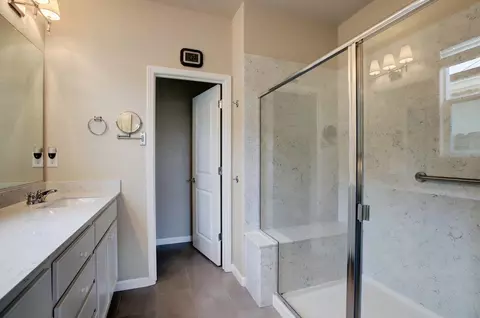 Bath - 130 Oliver Ln, Grass Valley, CA 95945 photo 3 of 6