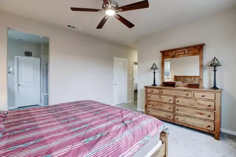 Bedroom - 130 Oliver Ln, Grass Valley, CA 95945 photo 3 of 4