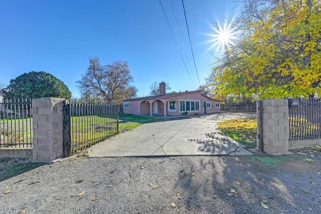 828 Claire Ave, Sacramento, CA 95838