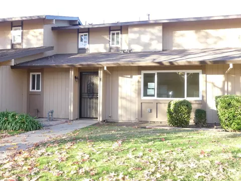 5 W Lancaster Dr, Stockton, CA 95207
