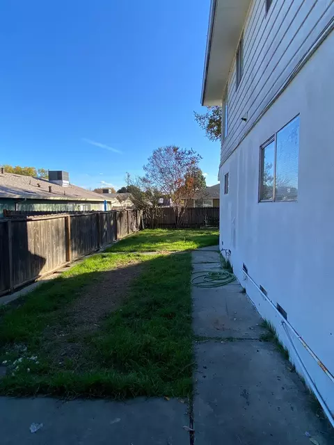 1890 River Dr, Stockton, CA 95204 photo 23