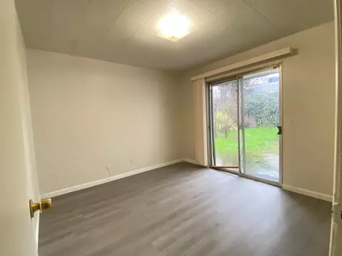 1890 River Dr, Stockton, CA 95204 photo 11
