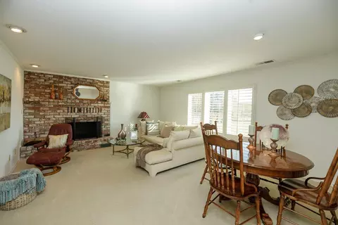 Dining - 549 N Hopper Rd, Modesto, CA 95357 photo 2 of 5
