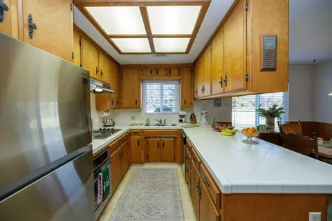 Kitchen - 549 N Hopper Rd, Modesto, CA 95357 photo 3 of 4