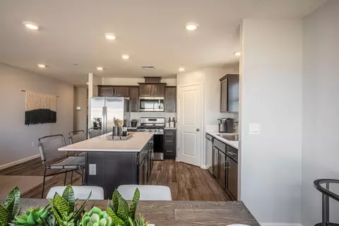 4555 Iris Ct #31, Merced, CA 95348 photo 3