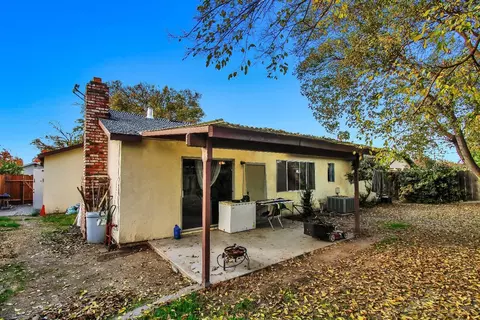 3104 Keller St, Modesto, CA 95355 photo 6