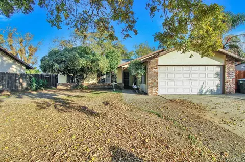 3104 Keller St, Modesto, CA 95355 photo 4
