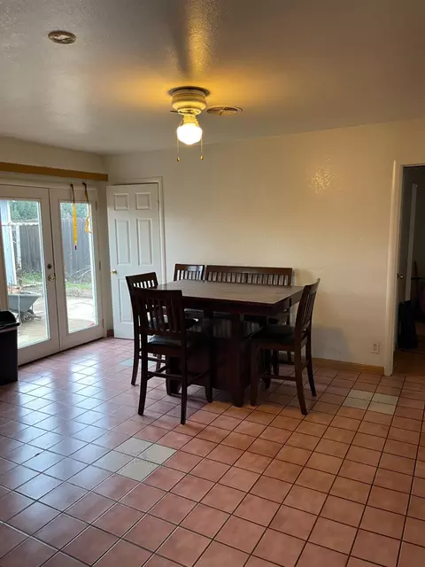 855 Toyon Ln, Patterson, CA 95363 photo 6