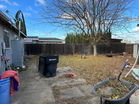 855 Toyon Ln, Patterson, CA 95363 photo 17