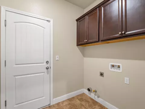 2504 Las Rosas Ave, Clovis, CA 93619 photo 32
