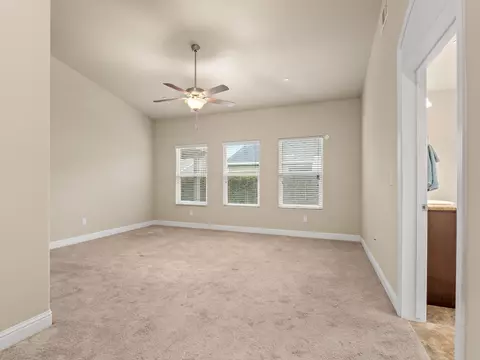 2504 Las Rosas Ave, Clovis, CA 93619 photo 18