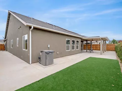 2504 Las Rosas Ave, Clovis, CA 93619 photo 38