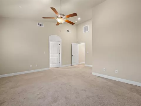 2504 Las Rosas Ave, Clovis, CA 93619 photo 19