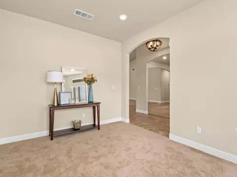 2504 Las Rosas Ave, Clovis, CA 93619 photo 14