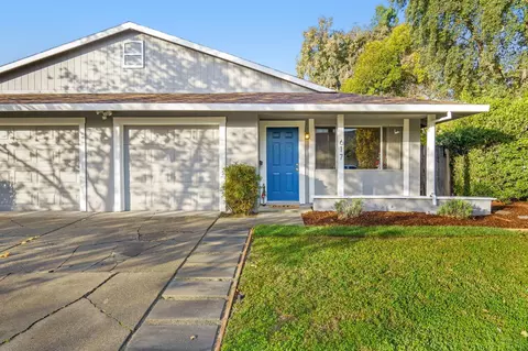 617 Radcliffe Dr, Davis, CA 95616 photo 2