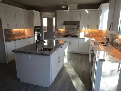5122 North Ave, Carmichael, CA 95608 photo 1